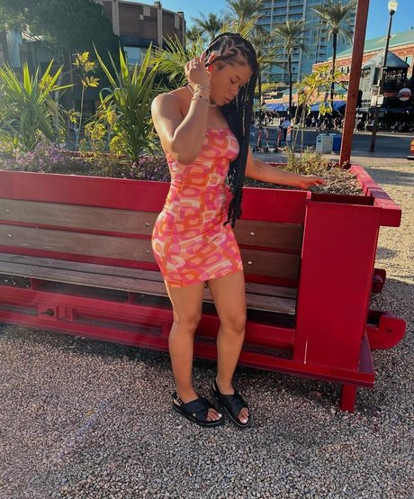 Storm Reid pornstar top picture