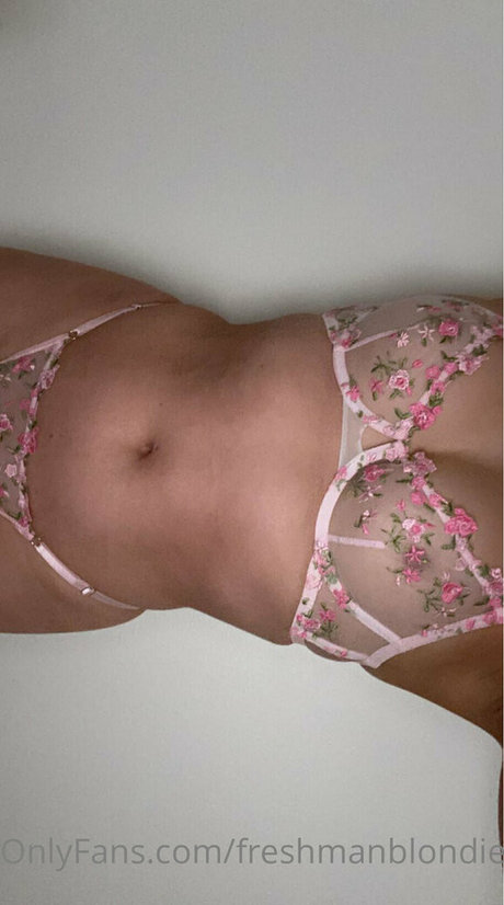 asian shemale onlyfans pornographic photo