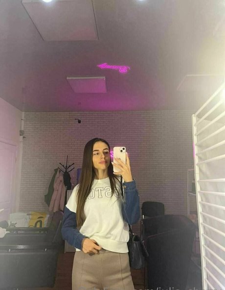 hairy pregnant onlyfans sexy nudes photo