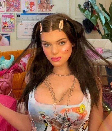 myrcellamerkle erotic model img