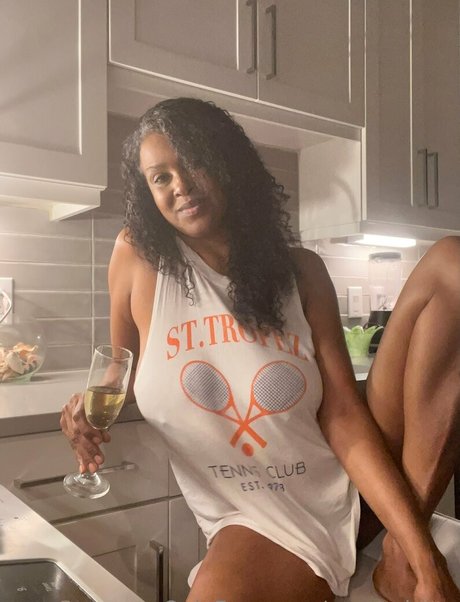 reverse gangbang onlyfans free nude gallery