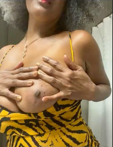 sexyspirittv model pornographic photo