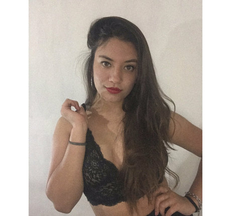 jiimenagis free actress pics