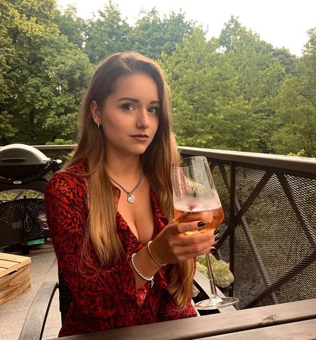 melaniehfl sex pornstar picture