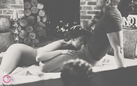 Stella Cox nudes actress img