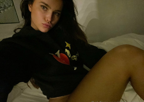 black girls onlyfans erotic image