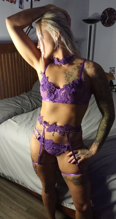 milf strip onlyfans pretty gallery