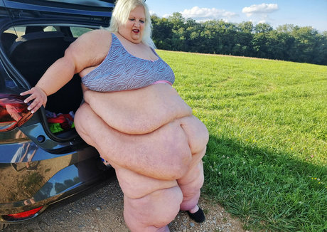 big tits squirt onlyfans sexy naked photos