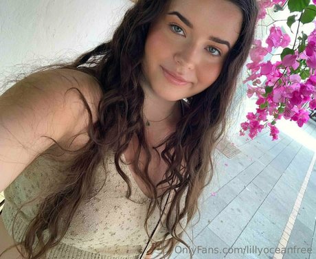 lillyoceanfree nice actress pic