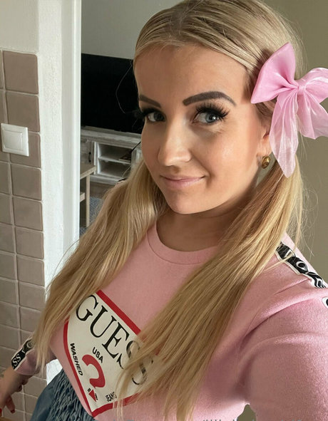 lillyoceanfree pornstar hot photos