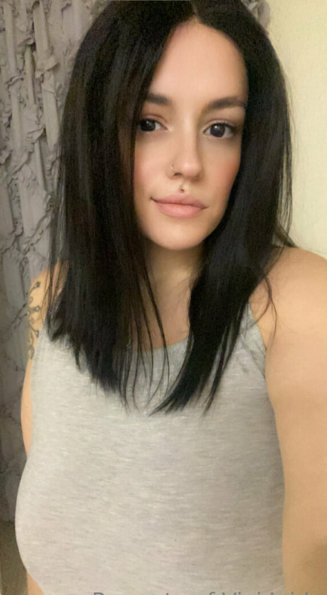 vivi jaide art star image