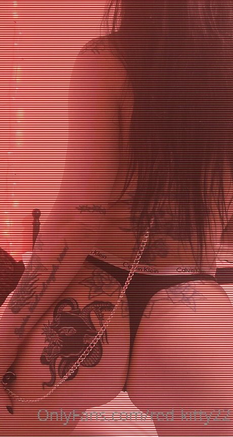 red kitty22 model exclusive pics