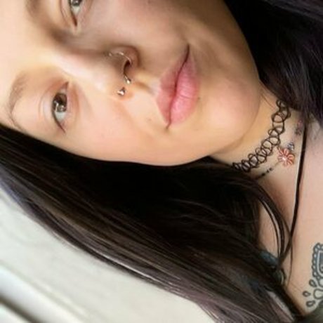 sixxela sexy pornstar img