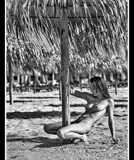 thick latina milf onlyfans hot nude photo