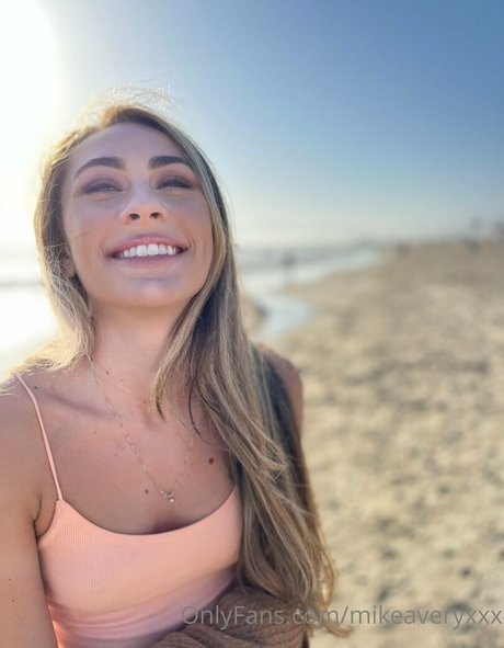 mikeaveryxxx star top picture