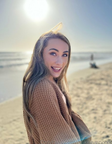 mikeaveryxxx naked model photos