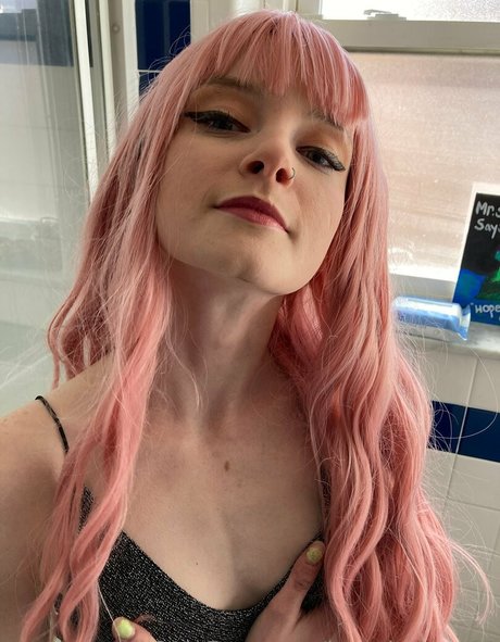 lapetitebrat02 top pornstar photo