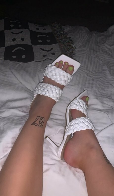 mimialmighty model beautiful pic