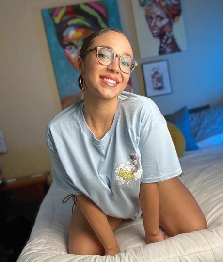 destinyhxo pornstar pretty images