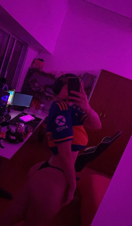 asian girlfriend onlyfans free nude pictures