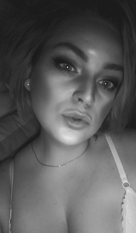 skyemoore sexy model pic