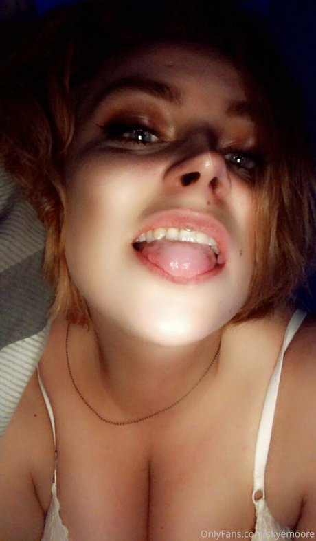 skyemoore best model image