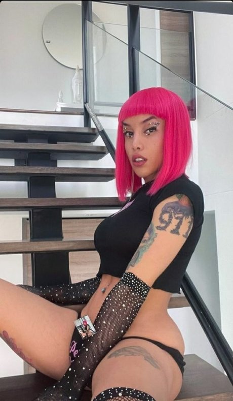 Sara Salazar art actress photos