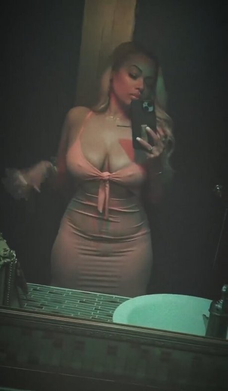 msdreamifyanasty naked star img