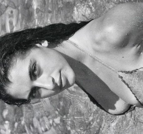 Martina Miticocchio naked star gallery