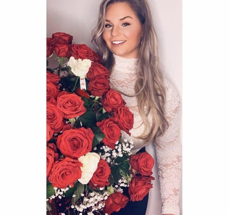 Joyce Straten porn actress pics