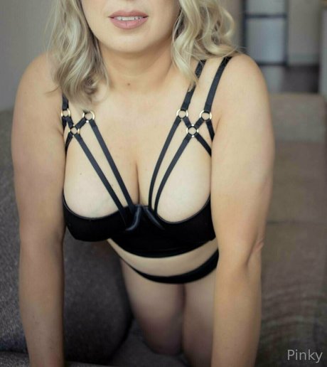 black xxx onlyfans pretty pic