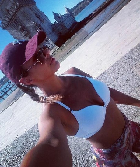 athletic milf onlyfans free nude photo