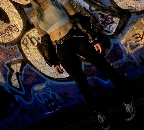 hollyhellfree pornographic star photos