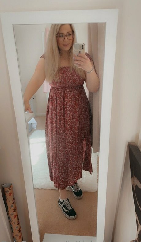 lottielushlovesfree hot pornstar photo