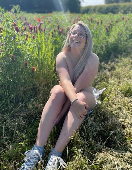 lottielushlovesfree star porn photo