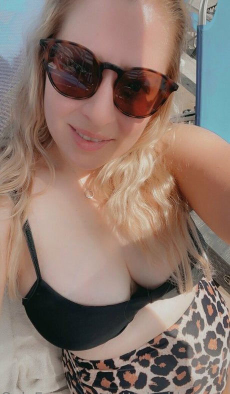 lottielushlovesfree model sex galleries