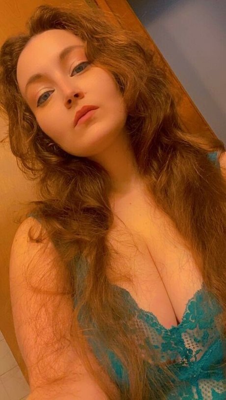 Lylah Love adult star images