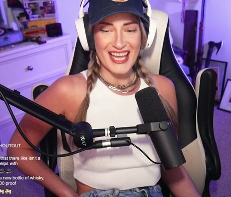 BasicWitGirl star xxx pic