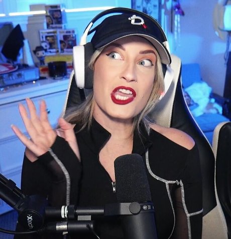 BasicWitGirl pornstar naked photos