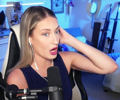 blonde hairy pussy onlyfans hot img