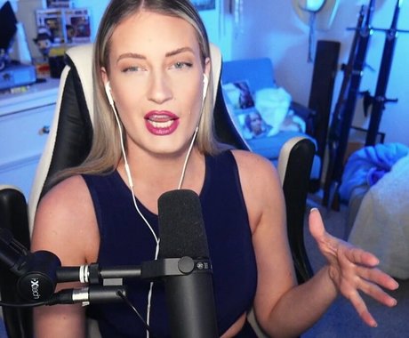 BasicWitGirl hot star picture