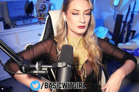 BasicWitGirl pretty actress image