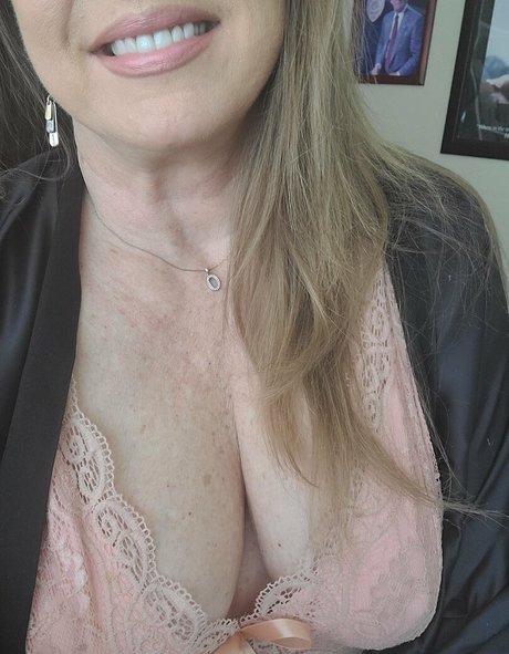 hairy legs onlyfans best pic