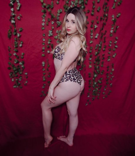 teen dildo onlyfans beautiful nude photo