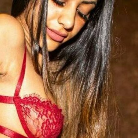 iwantannietyler star naked gallery