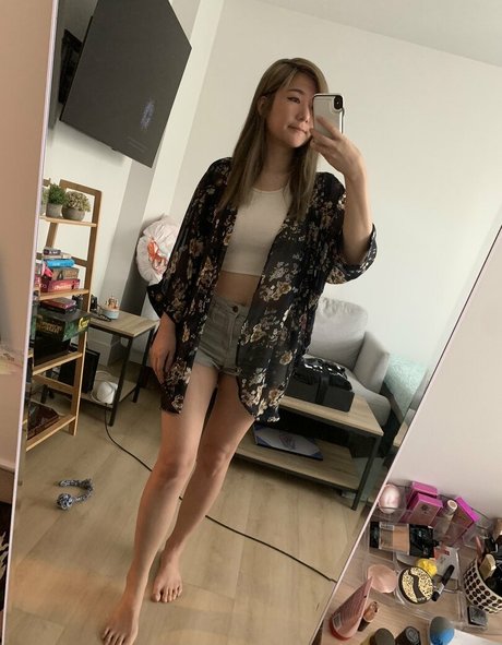 beccatilts hd model pic