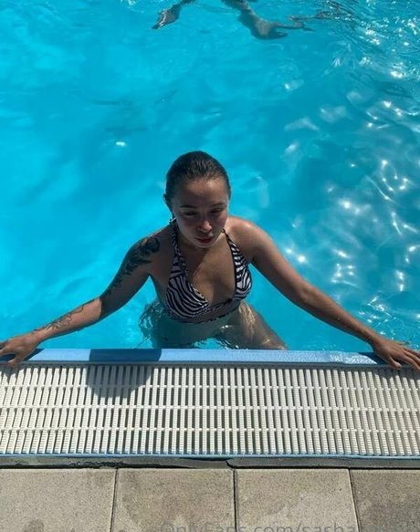 Sasha asian beautiful model picture