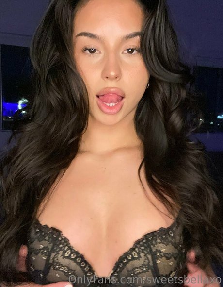 sweetsbellaxo art star pic