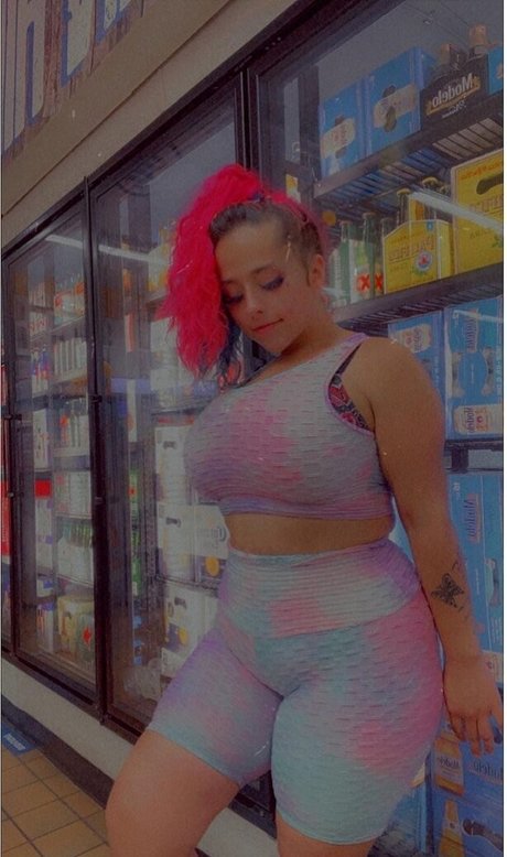 stepdaughter onlyfans free sexy pic