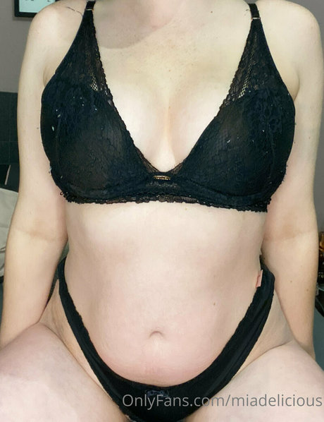 miadelicious pretty star pictures